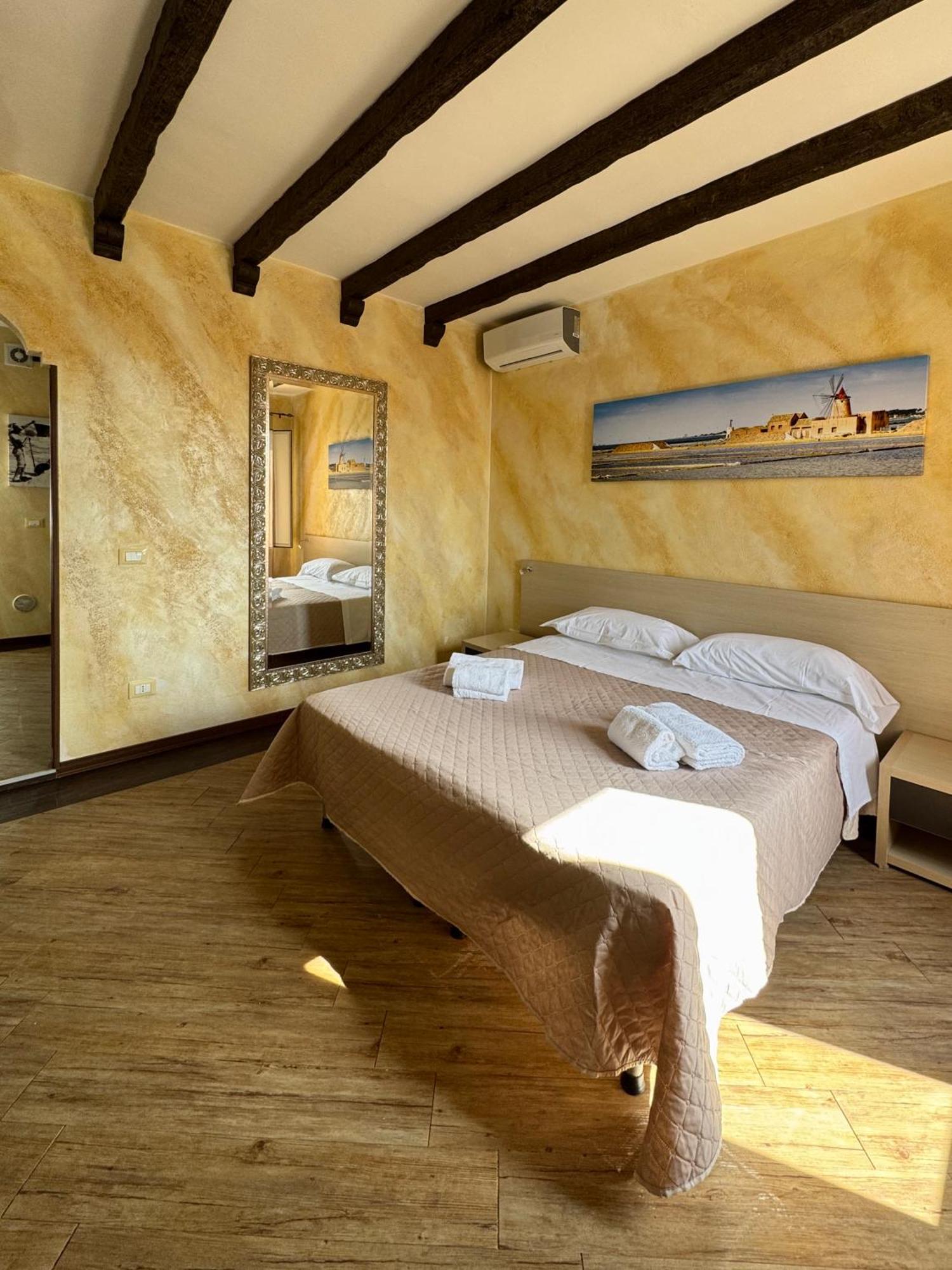 Summer Wind Apartments Trapani Eksteriør billede